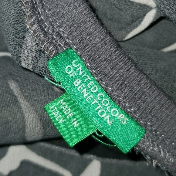 Benetton grey white top size small Y2K Classic Cute Casual Party Work Date Sheer - Picture 3 of 3